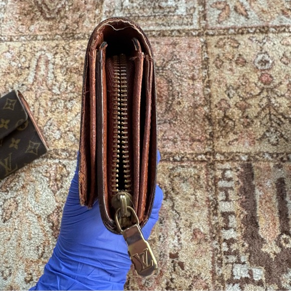 Louis Vuitton Monogram Canvas Porte Tresor Wallet - Picture 12 of 16